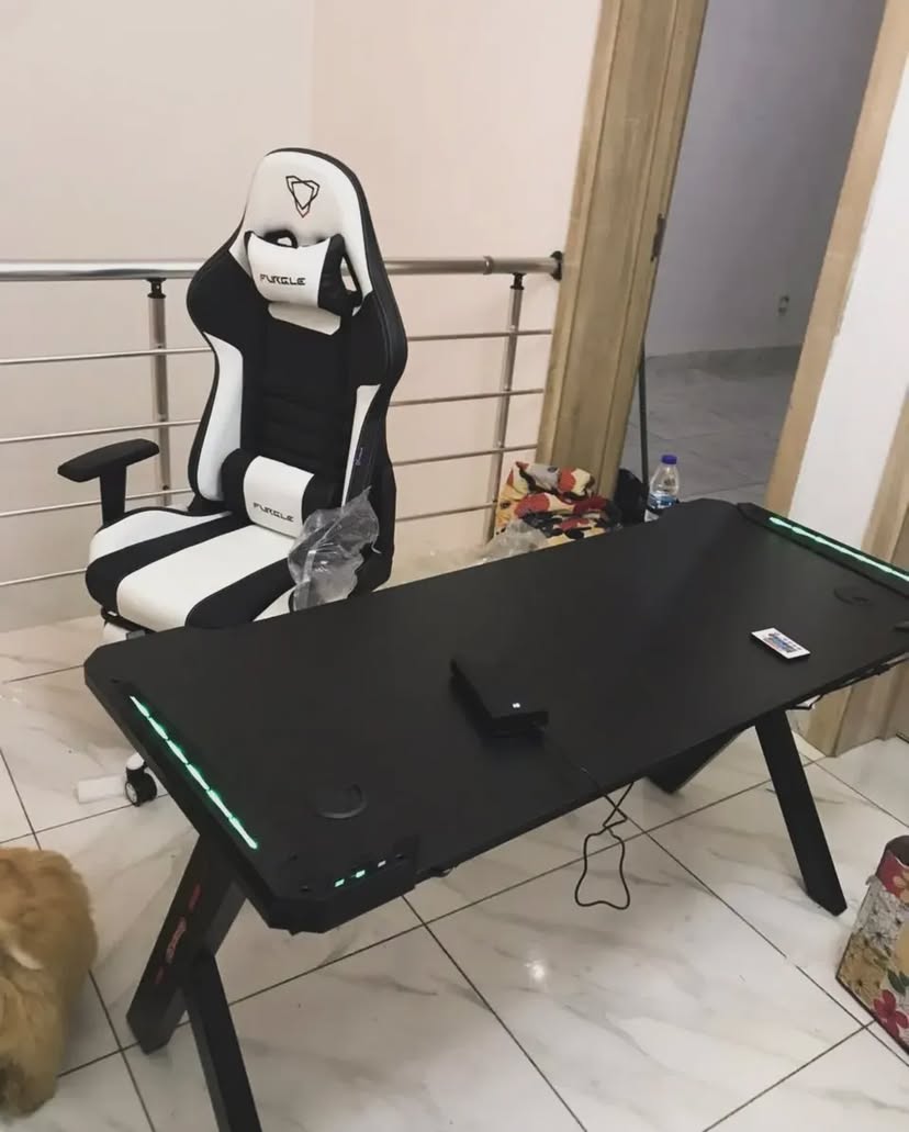 Set Of Executive Office Gaming Chair + Gaming Desk - Image 2