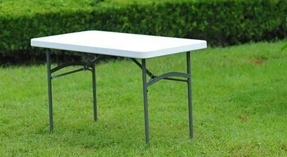 4 Feet Plastic Event Table