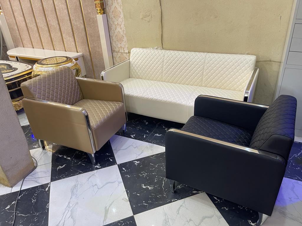 5 Seaters Luxury Office Sitting Room Set 680k 5 Seaters Luxury Office Sitting Room Set 680k