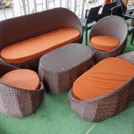 Oval 4 seater outdoor chair + Table