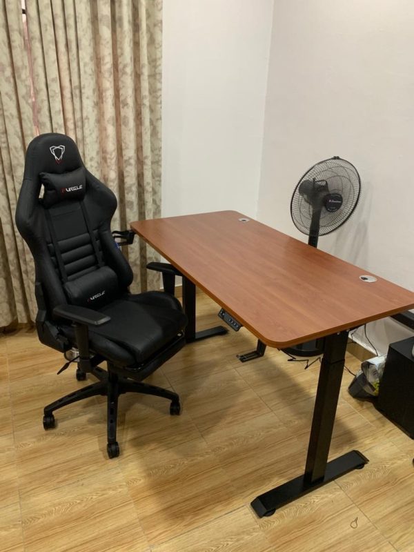 Sit-Stand Desk 1.6mtr + Furgle Game Chair - Image 5