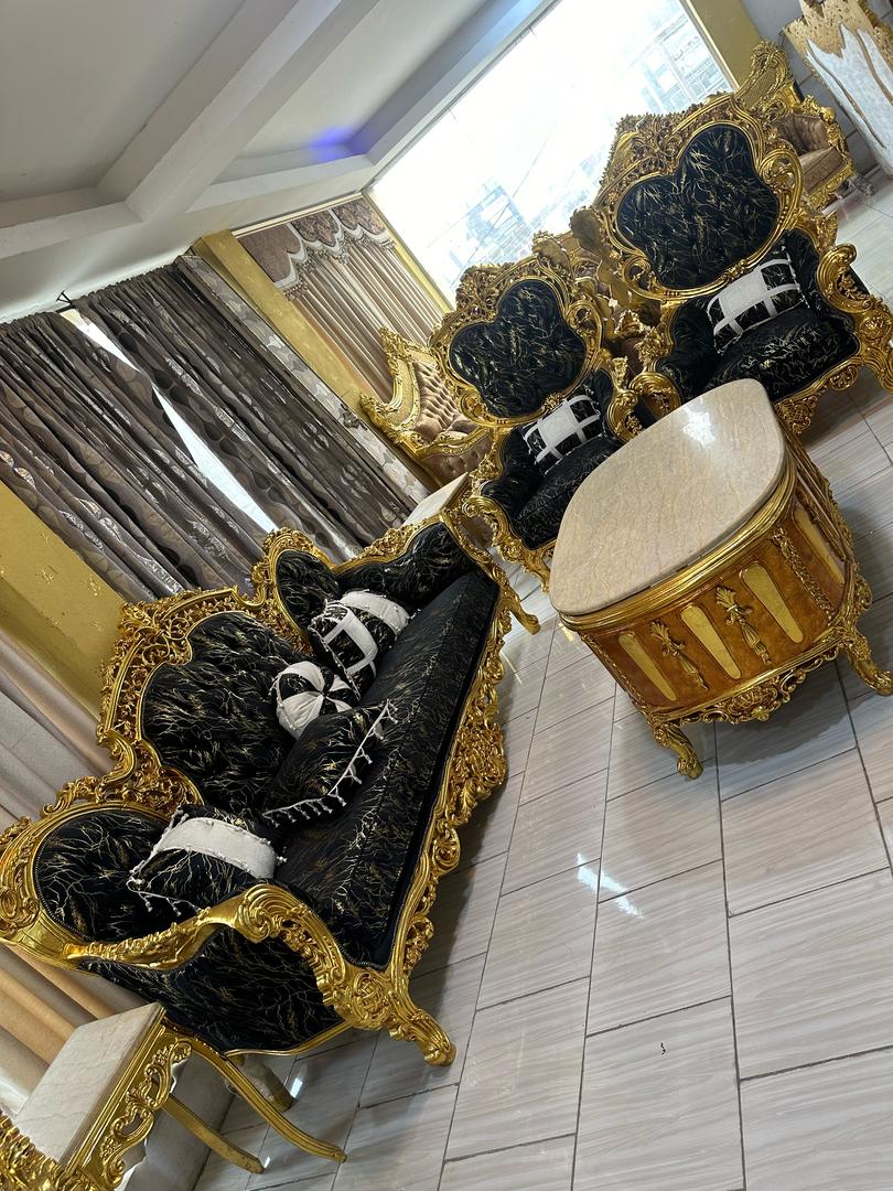 7 Seater’s Sofa+ Center Table + 2 Side Stool